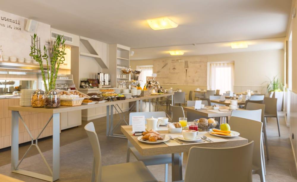 Pace 1954 Hotel Арко Екстериор снимка
